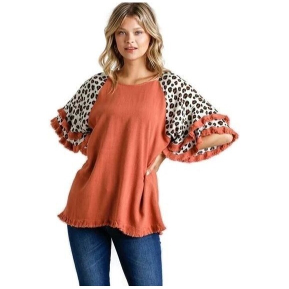 Umgee Boho Animal Print Bell Sleeve Tunic Top Medium Fringe Leopard Western